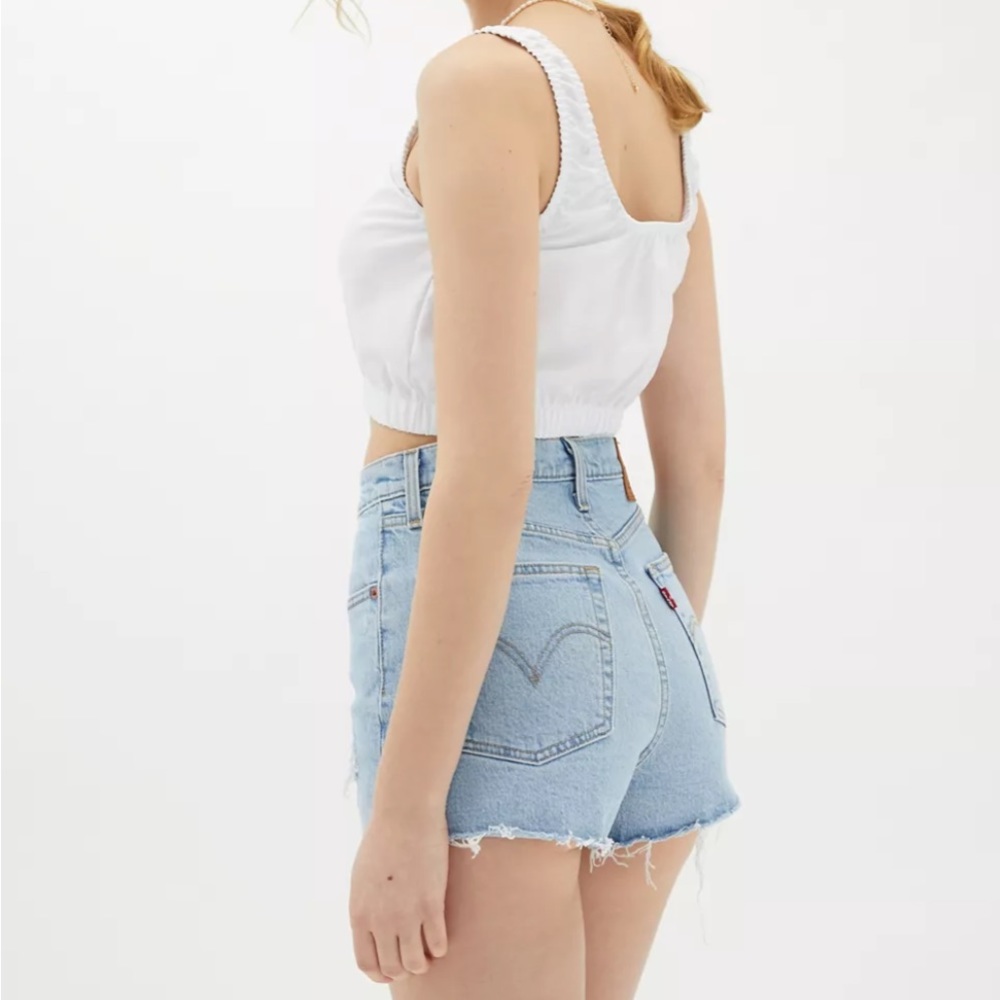 Levi’s Ribcage cut off short in Tango Pulse light - Picture 3 of 11